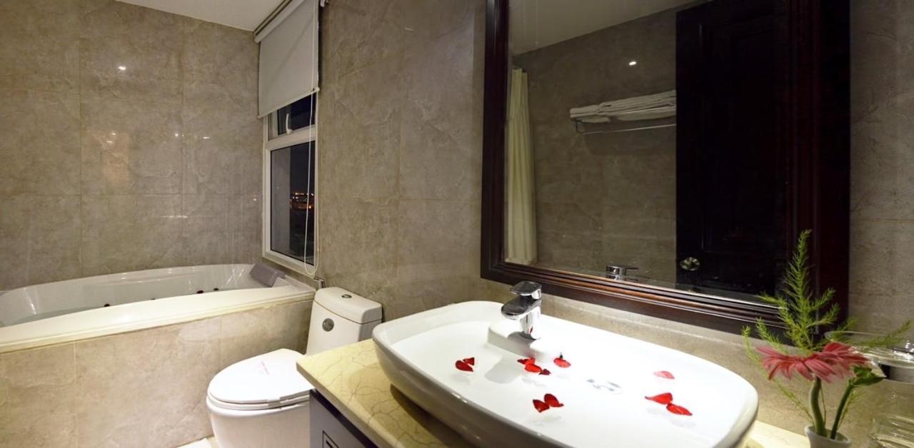 D&C Hotel Da Nang Exterior photo